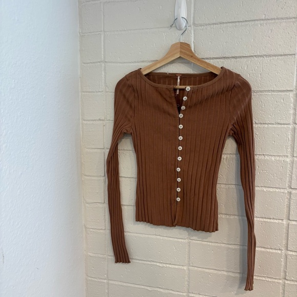NWOT free people Tilly ribbed longsleeve cardigan in tan - Picture 2 of 4